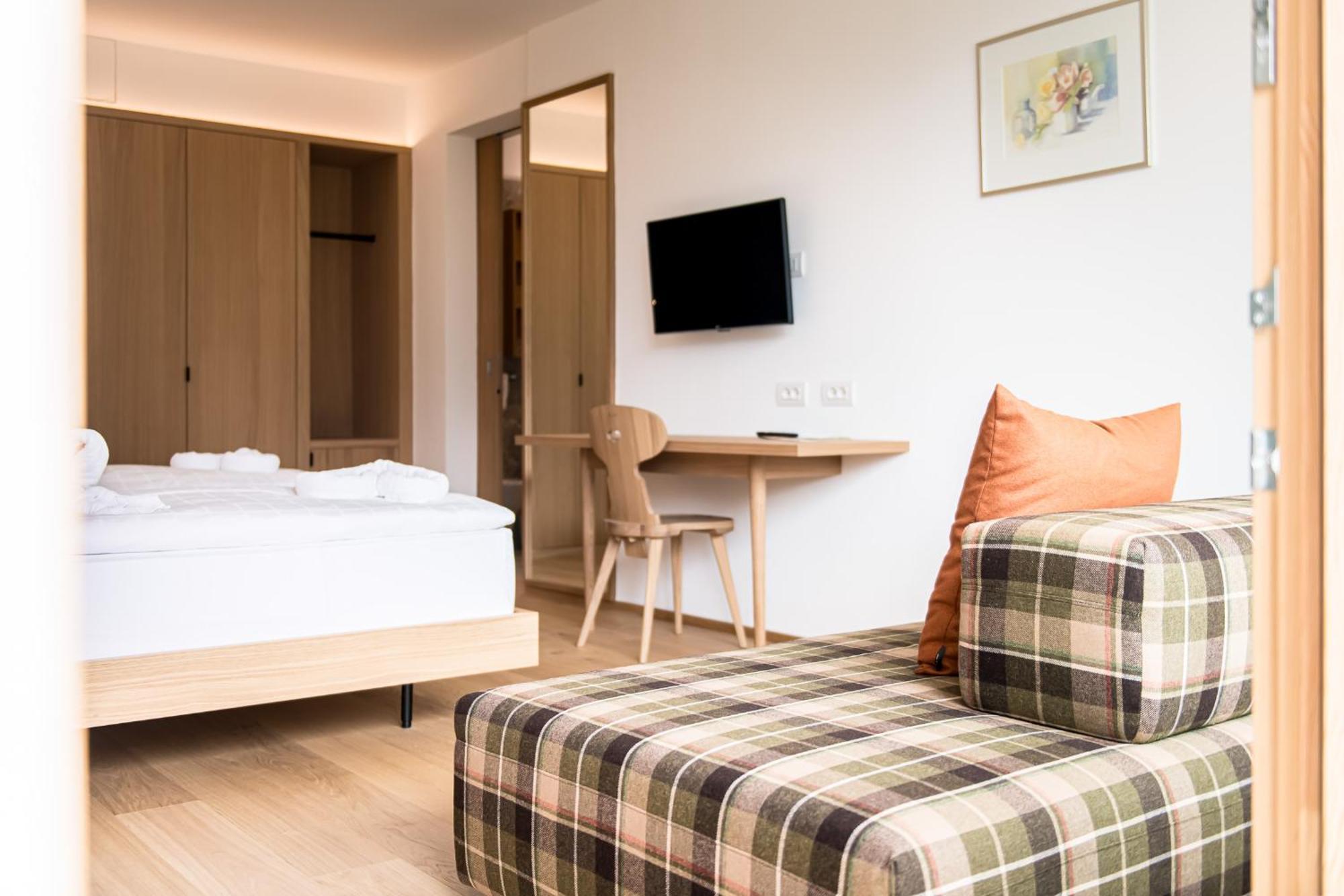 Hotel Taufers Molini di Tures Exteriör bild