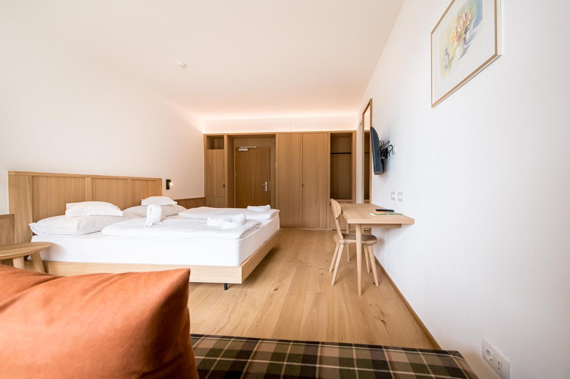 Hotel Taufers Molini di Tures Exteriör bild