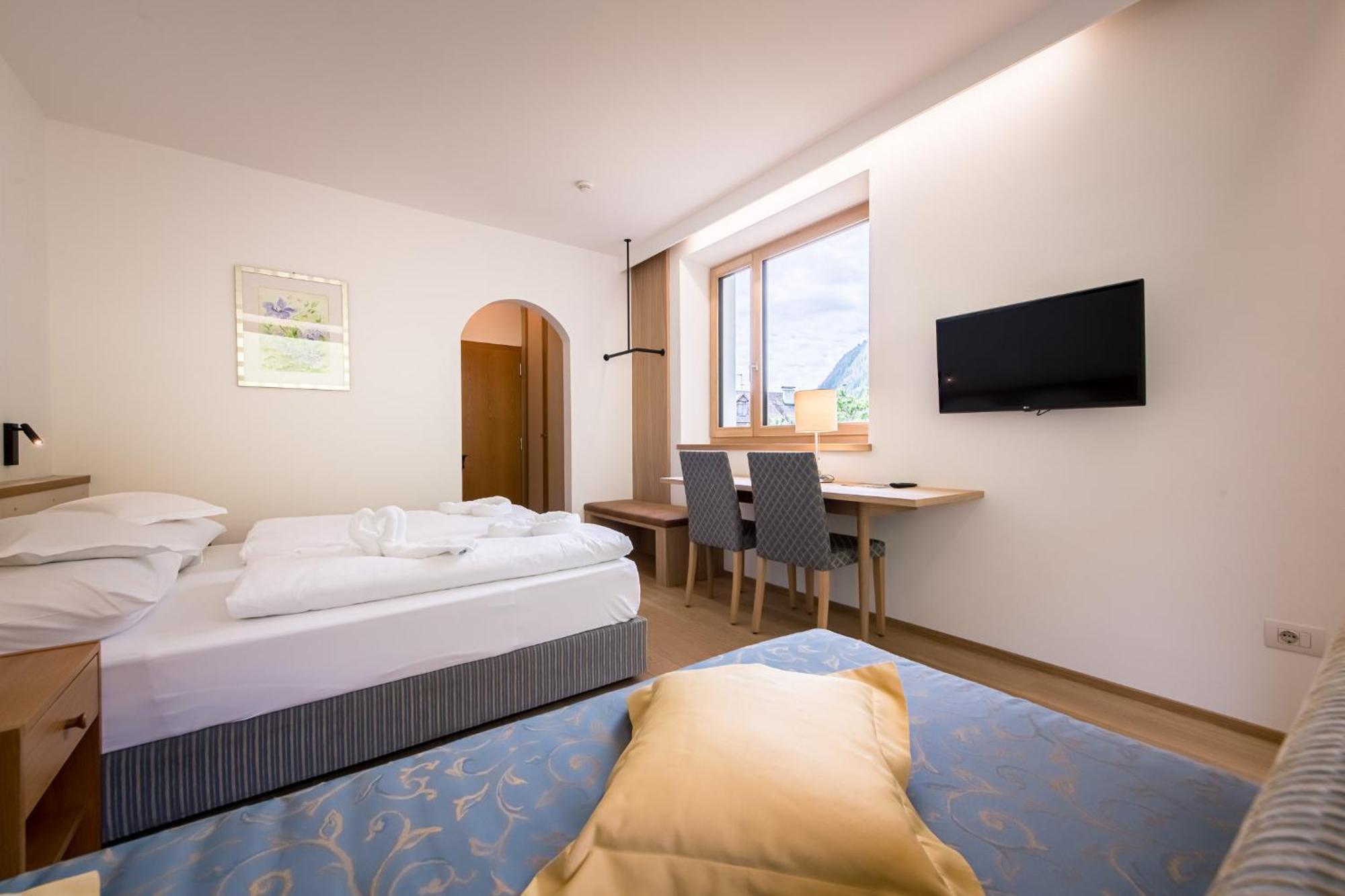 Hotel Taufers Molini di Tures Exteriör bild