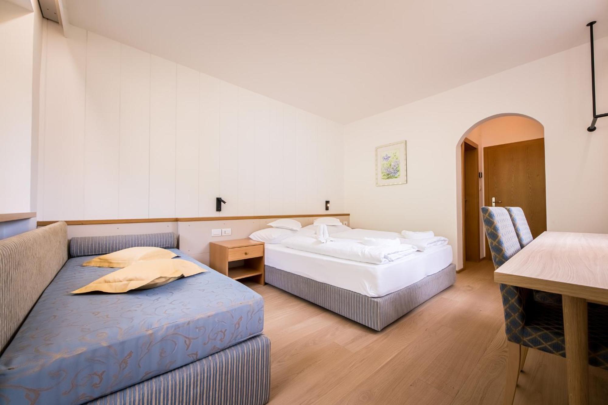 Hotel Taufers Molini di Tures Exteriör bild