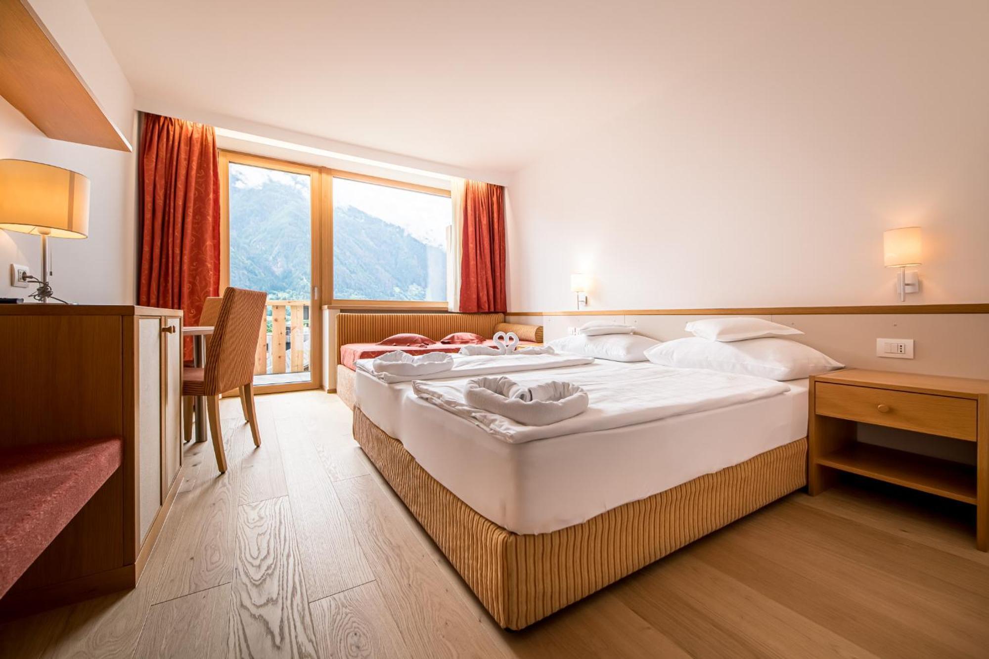 Hotel Taufers Molini di Tures Exteriör bild
