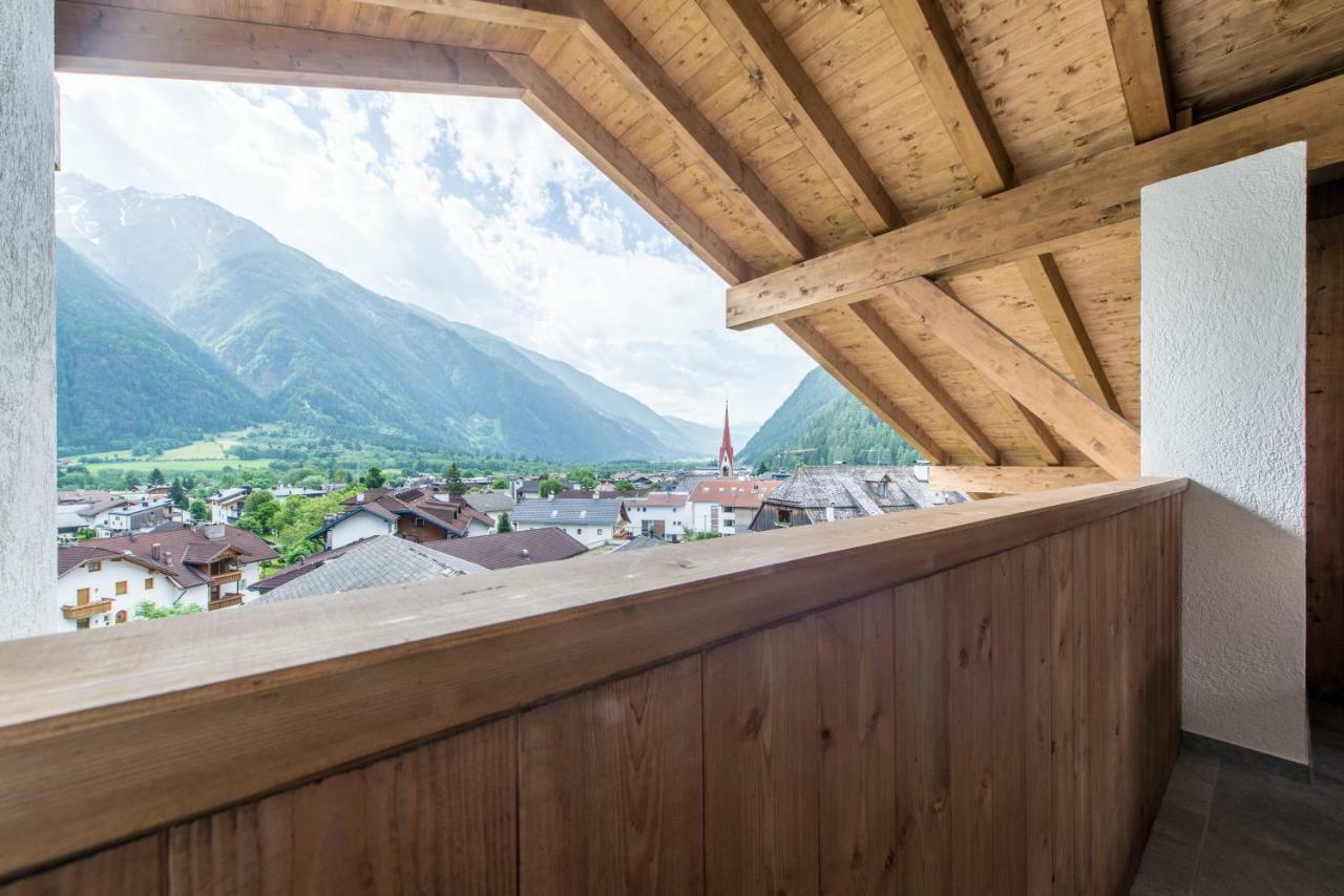 Hotel Taufers Molini di Tures Exteriör bild