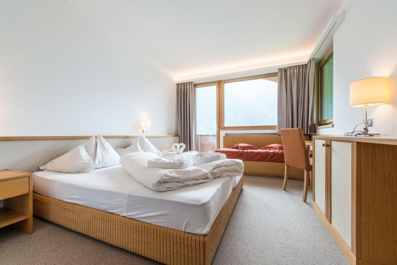 Hotel Taufers Molini di Tures Exteriör bild